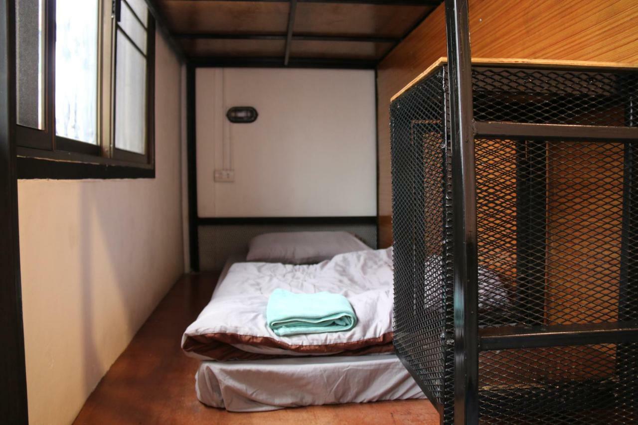 Family Home 2 Chiangmai (Adults Only) 清邁 外观 照片